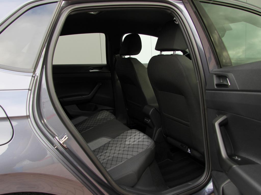 Volkswagen Polo 1.0tsi 110pk dsg r-line | acc | active info | navi | camera