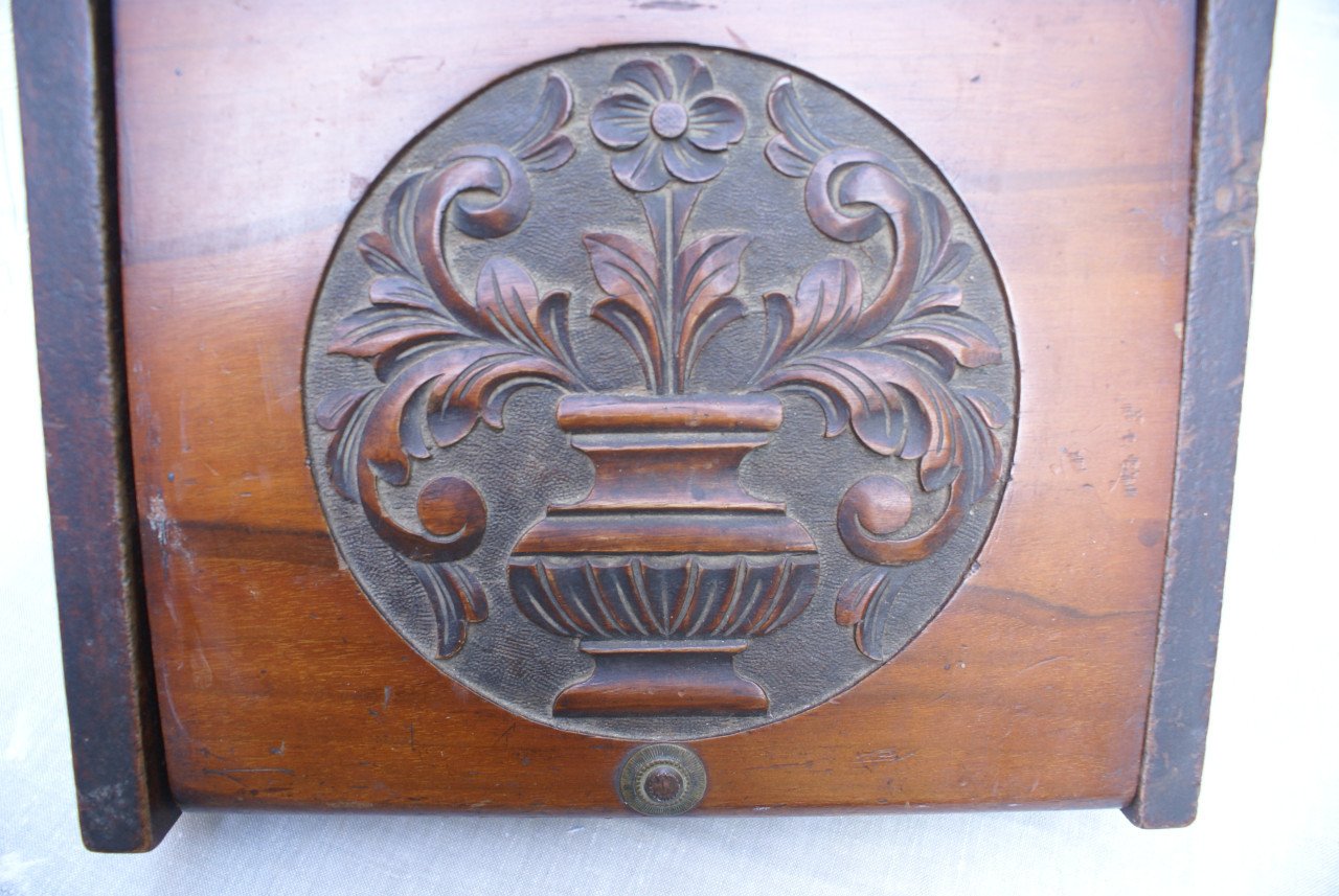 Houten kolenbak met schep