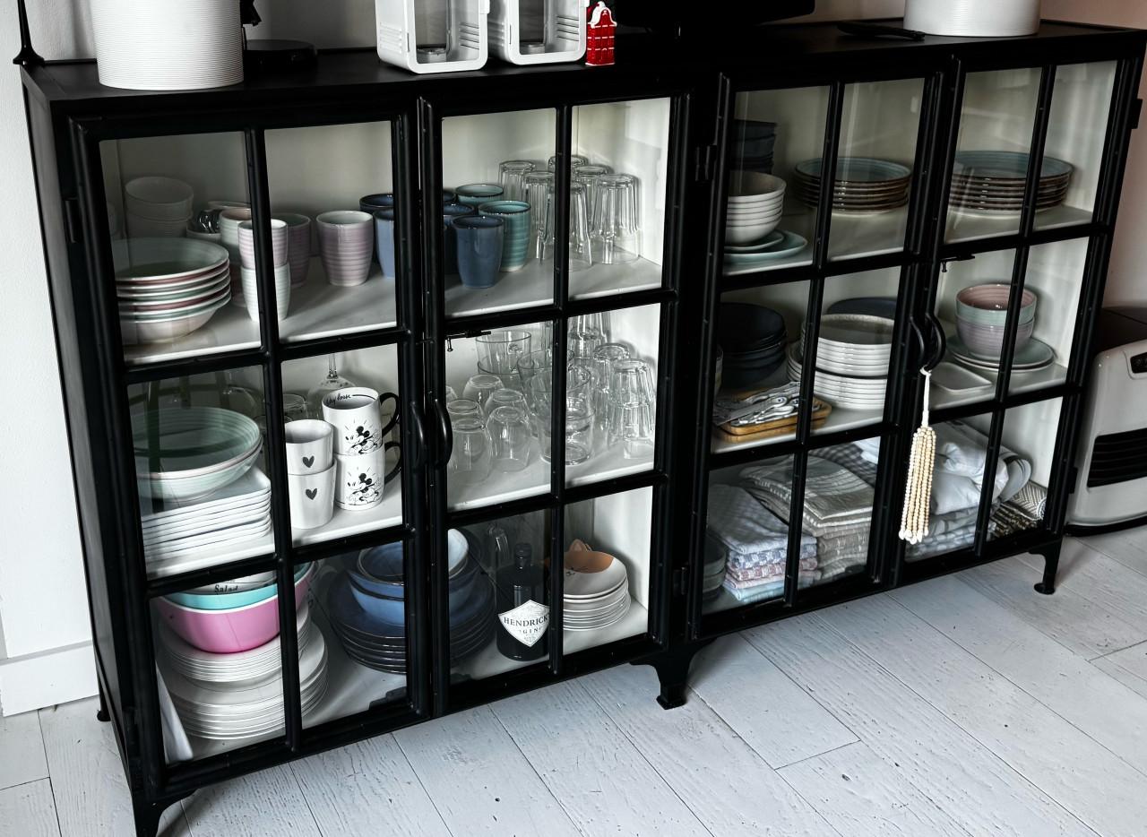 Metalen vitrine/buffet kast New Routz