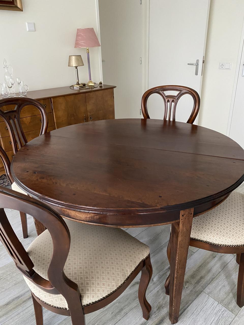 Eetkamer Tafel met 4 stoelen, mahonie hout