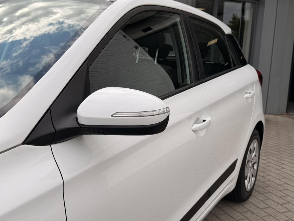 Hyundai I 20 1.0 t-gdi comfort | navigatie | cruise | camera | dealer onder