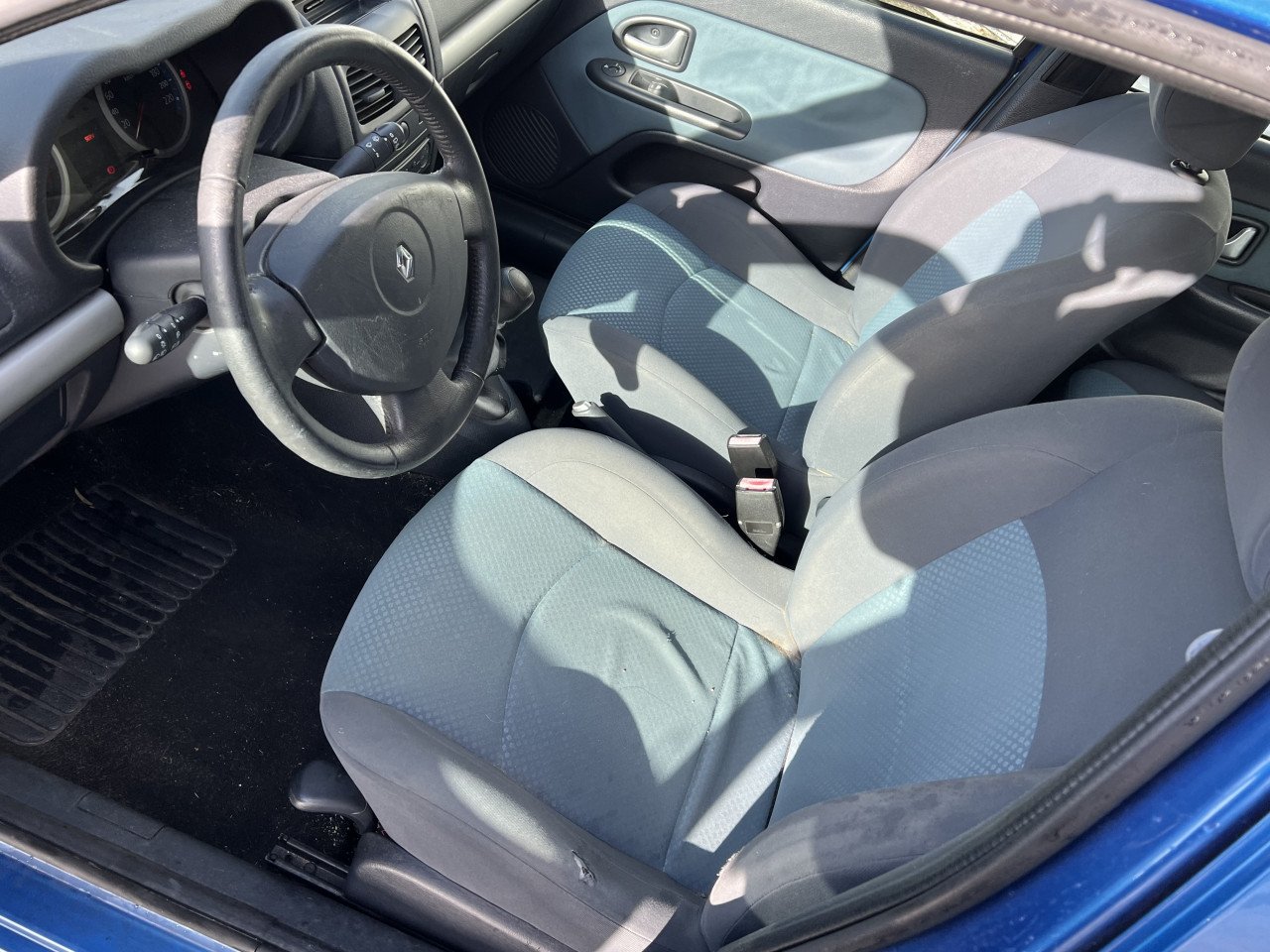 Renault Clio 1.2-16V 5 deurs AIRCO ! ! !