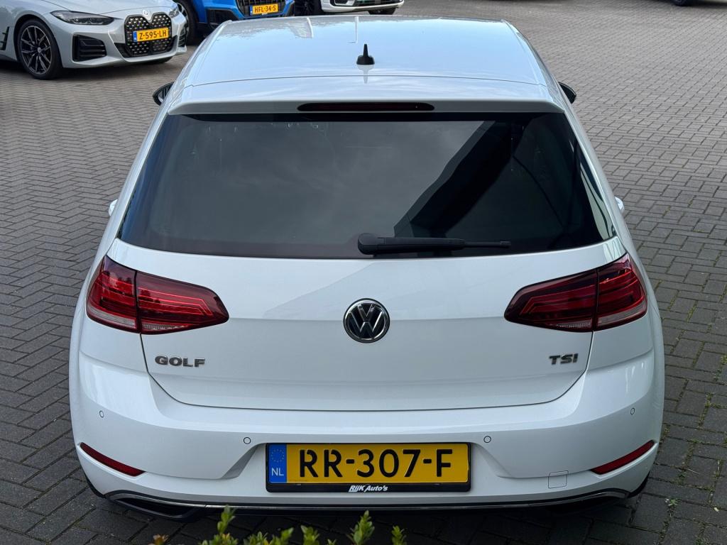 Volkswagen Golf 1.0 tsi * massage stoel * camera * carplay * stoelverwarmin