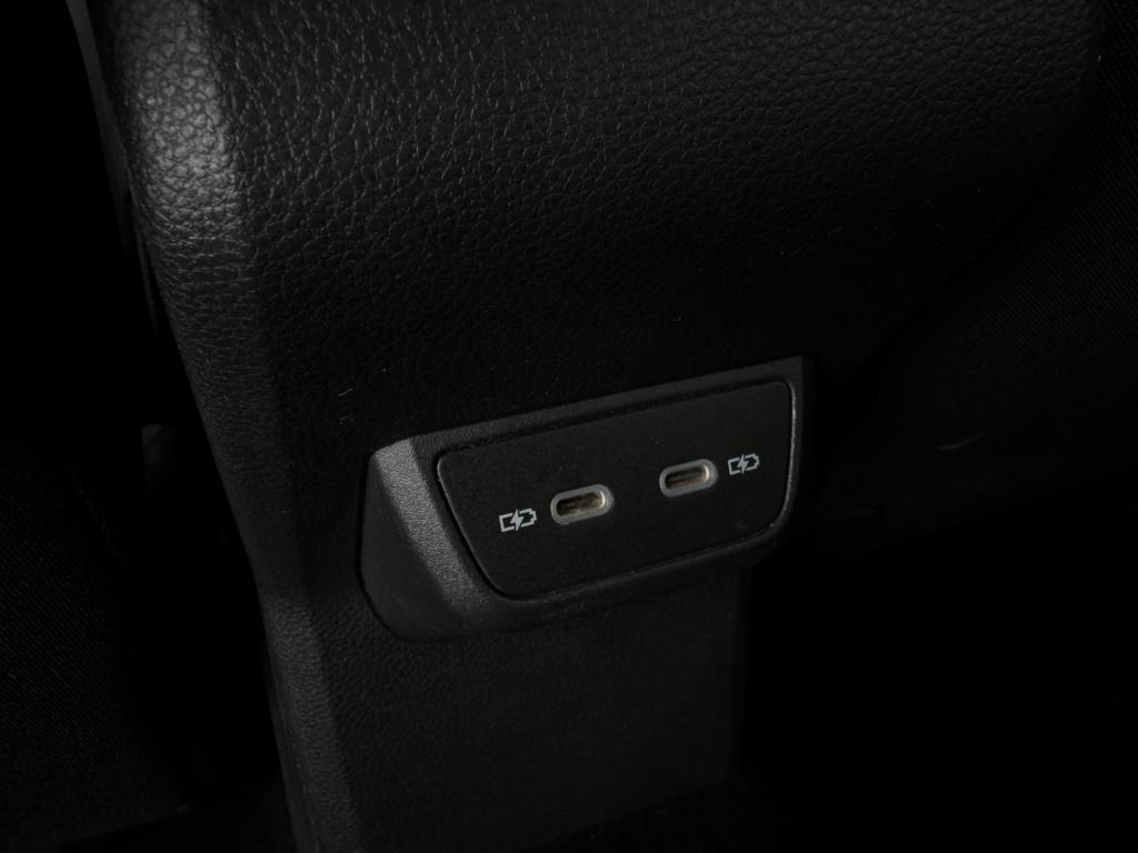 Volkswagen Taigo 1.0 tsi r-line * panoramadak * camera * led * clima