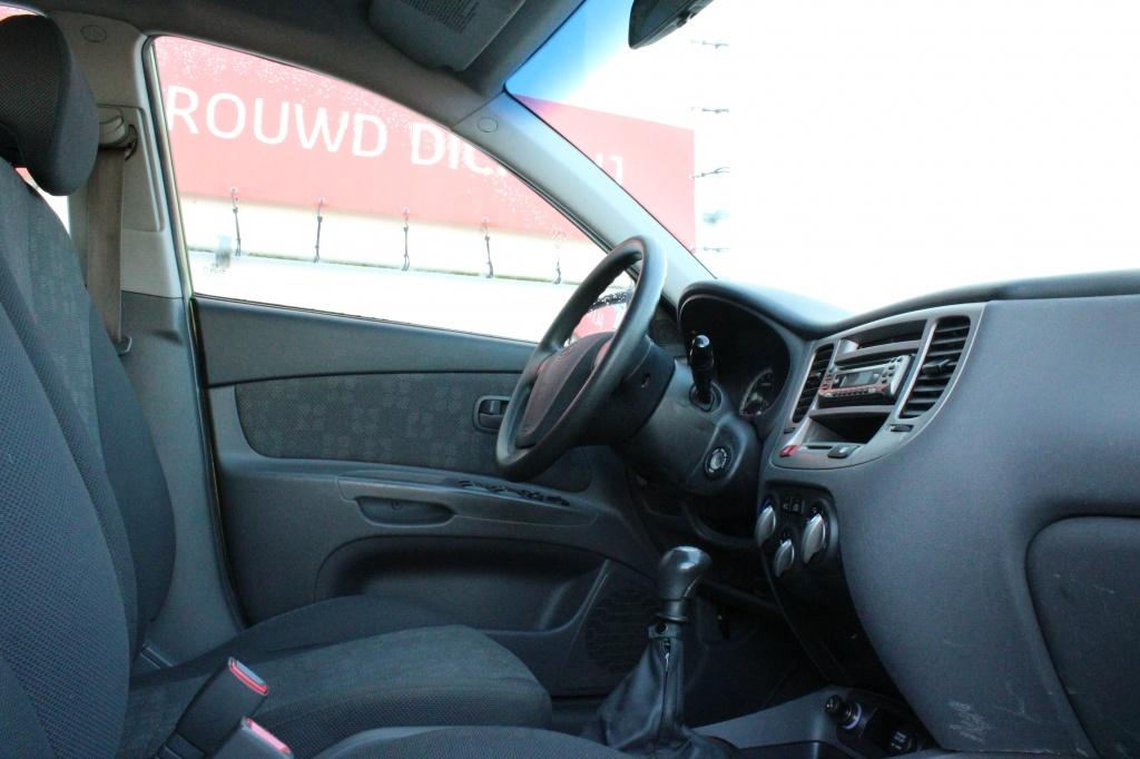 Kia Rio 1.4 x-tra meeneemprijs