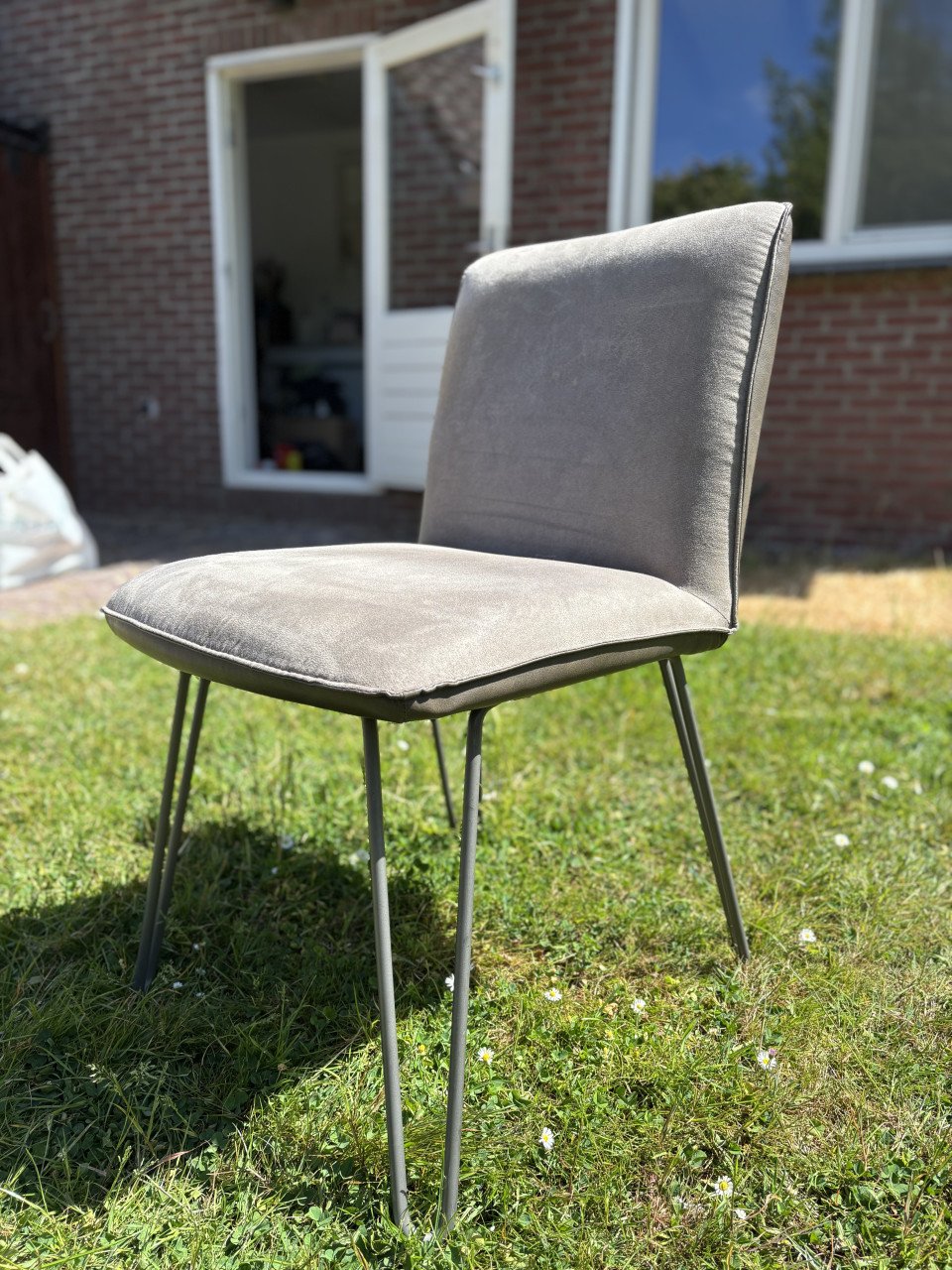 4 eetkamerstoelen / z.g.a.n.!