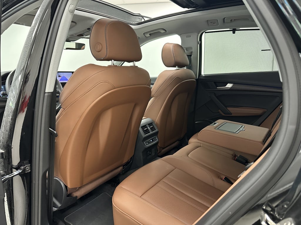 Audi Q5 50 tfsi e s edition | luchtvering | trekhaak | panoramadak |