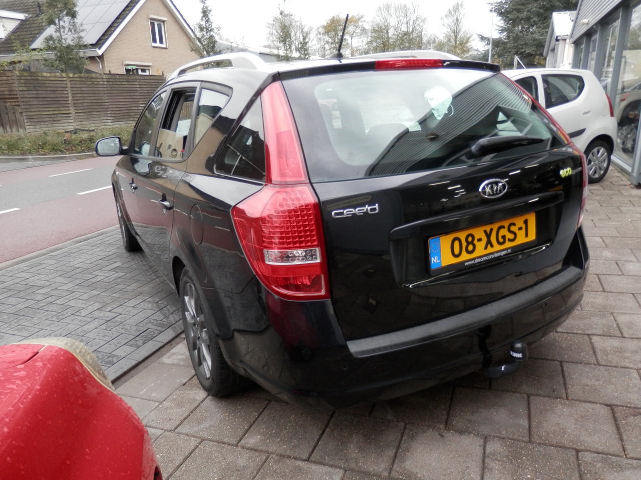 Auto Garant Biedt Aan: KIA Cee D 1.4 Navigator Plus Pack