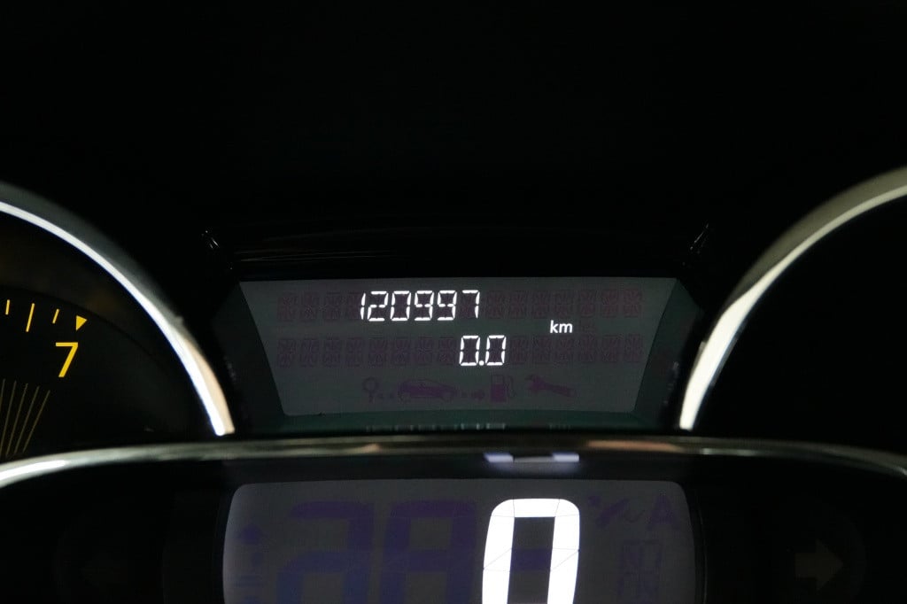 Renault Clio 0.9 tce expression | cruise | 16' | navi |