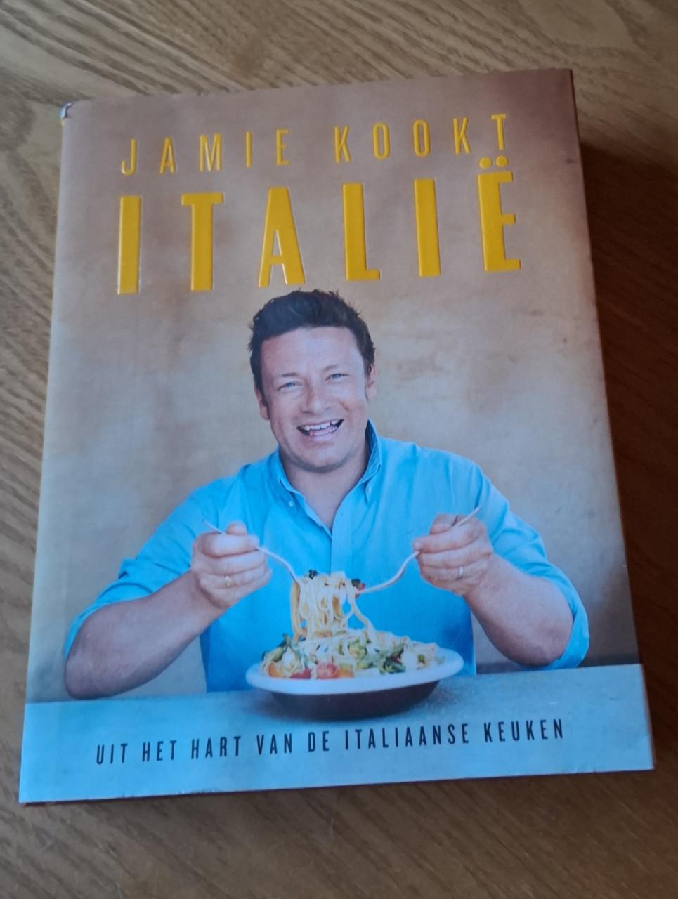 Kookboek Jamie kookt Italië