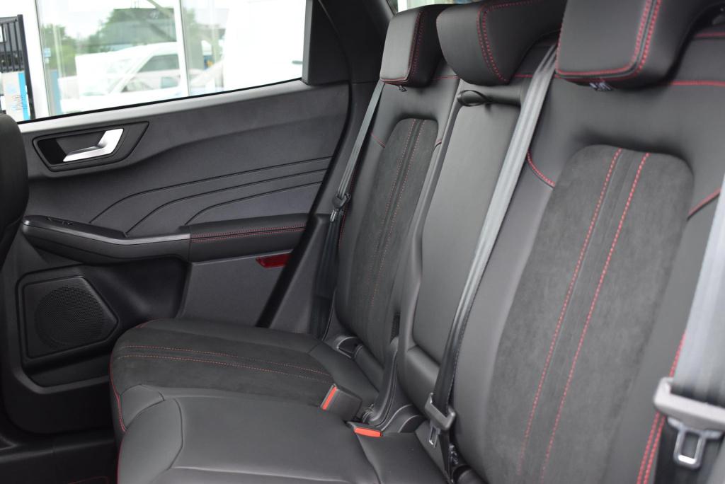 Ford Kuga 2.5 phev st-line x | €4000.- korting | 0.99% rente via ford optio