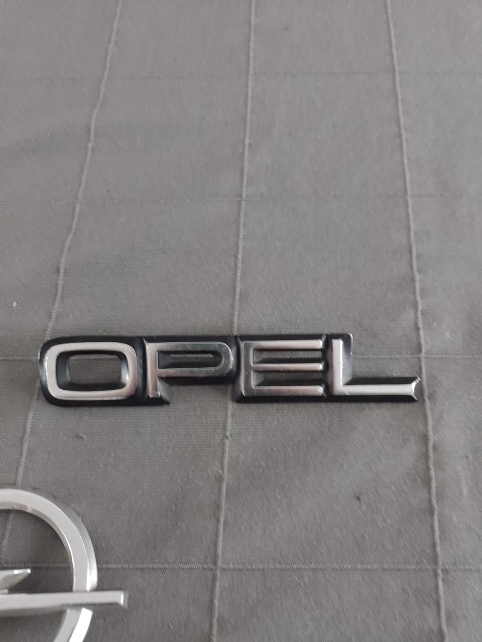 Auto emblemen opel Record-Ascona-Kadett-wieldeksels