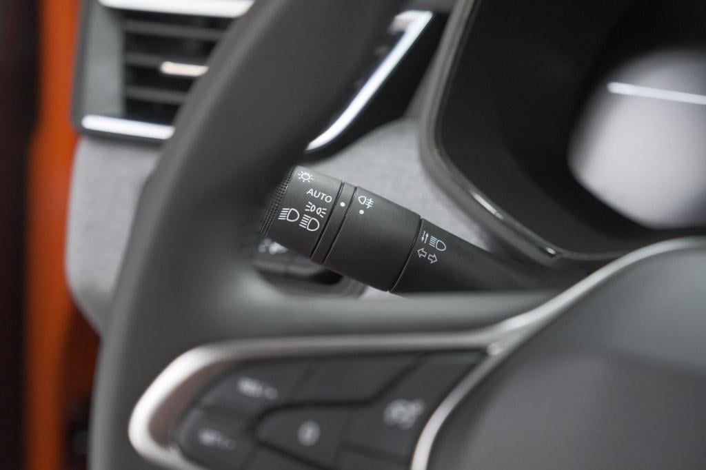 Renault Clio 1.6 e-tech full hybrid 145 evolution | apple carplay | parkeer