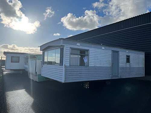 Volop modellen opknap chalets + stacaravans voor klussers voorradig