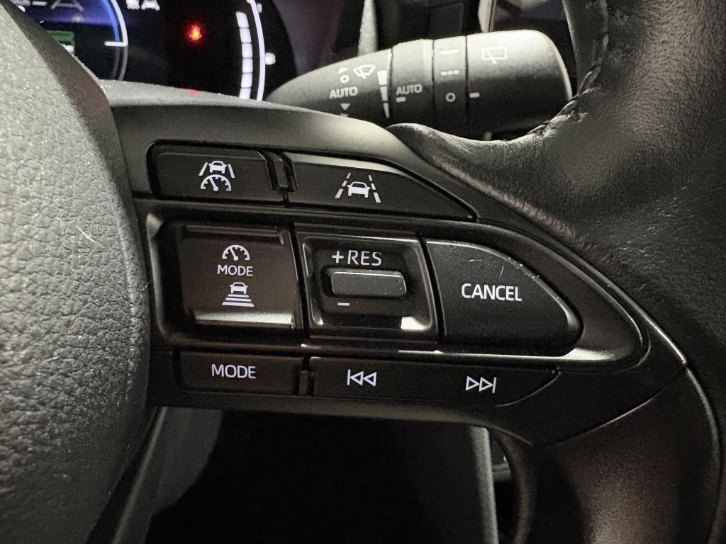 Toyota Yaris Cross 1.5 hybrid 115 first edition | bsm | pdc |