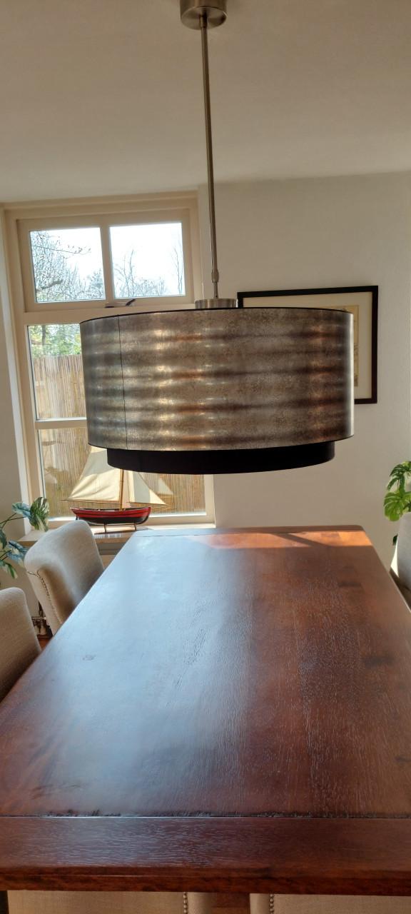 Grote design hanglamp voor boven eettafel