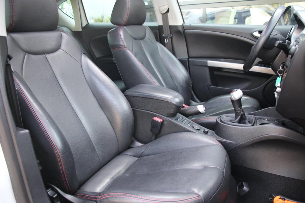 Seat Leon 1.2 tsi copa - leder - schuifkantel - trekhaak - xenon - pdc - na