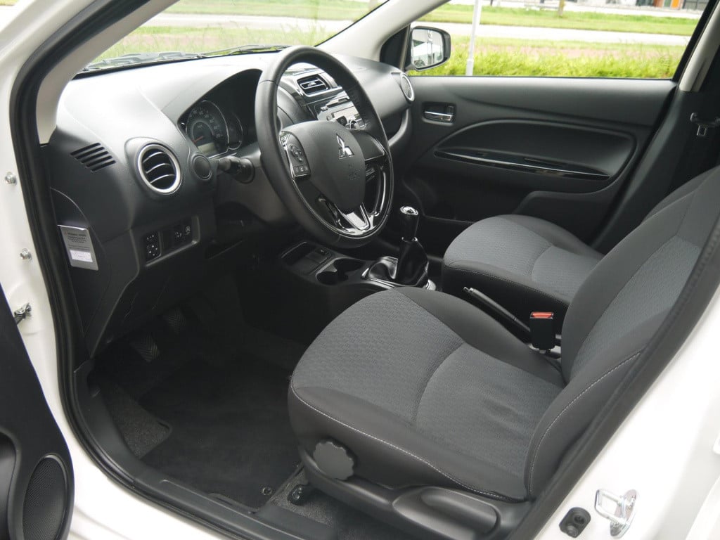Mitsubishi Space Star 1.0 intense