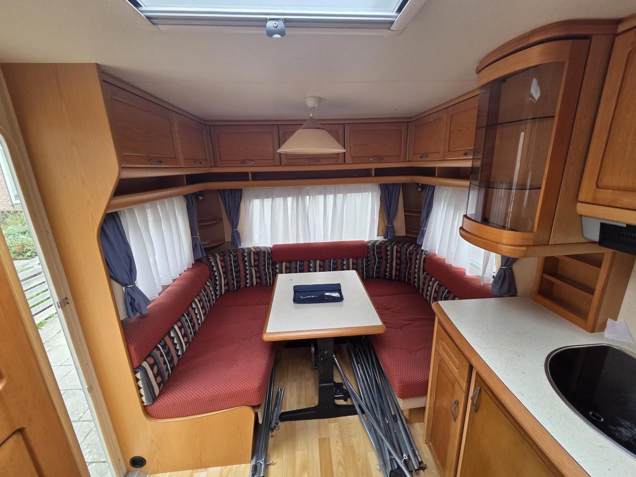 Hobby prestige 495 met voortent