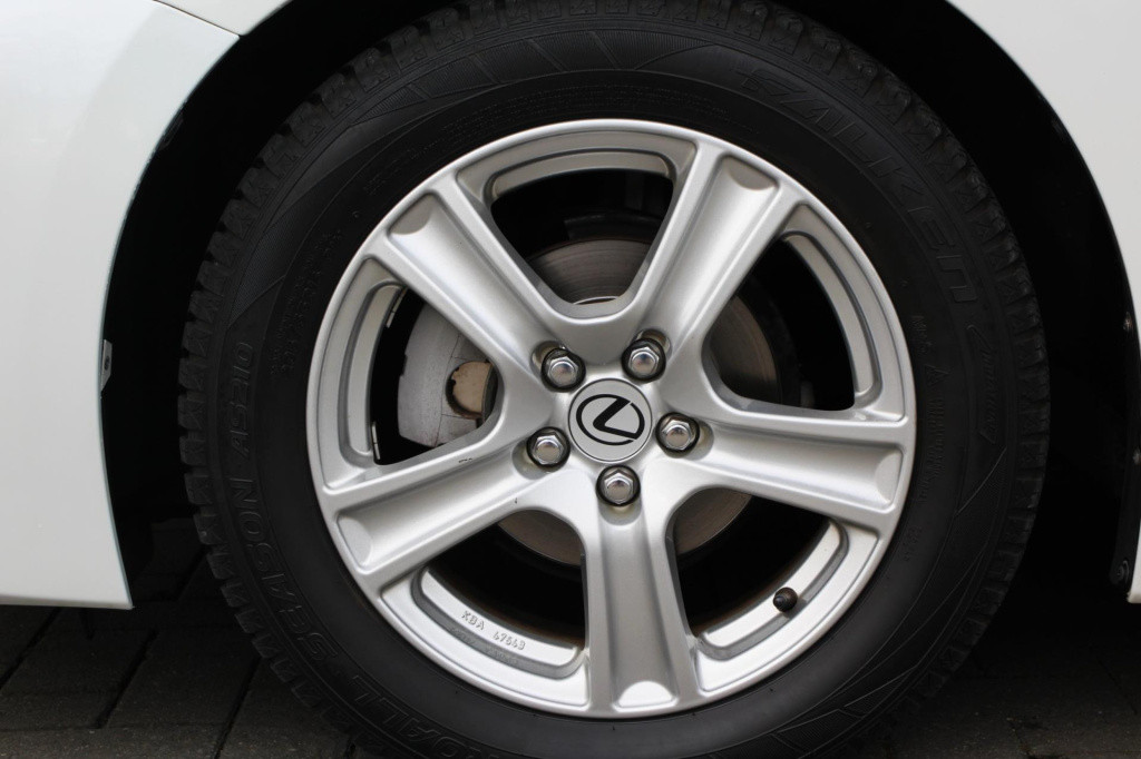 Lexus Ct 200h hybrid - pdc rondom + camera - stoel verw - xenon - parelwit 
