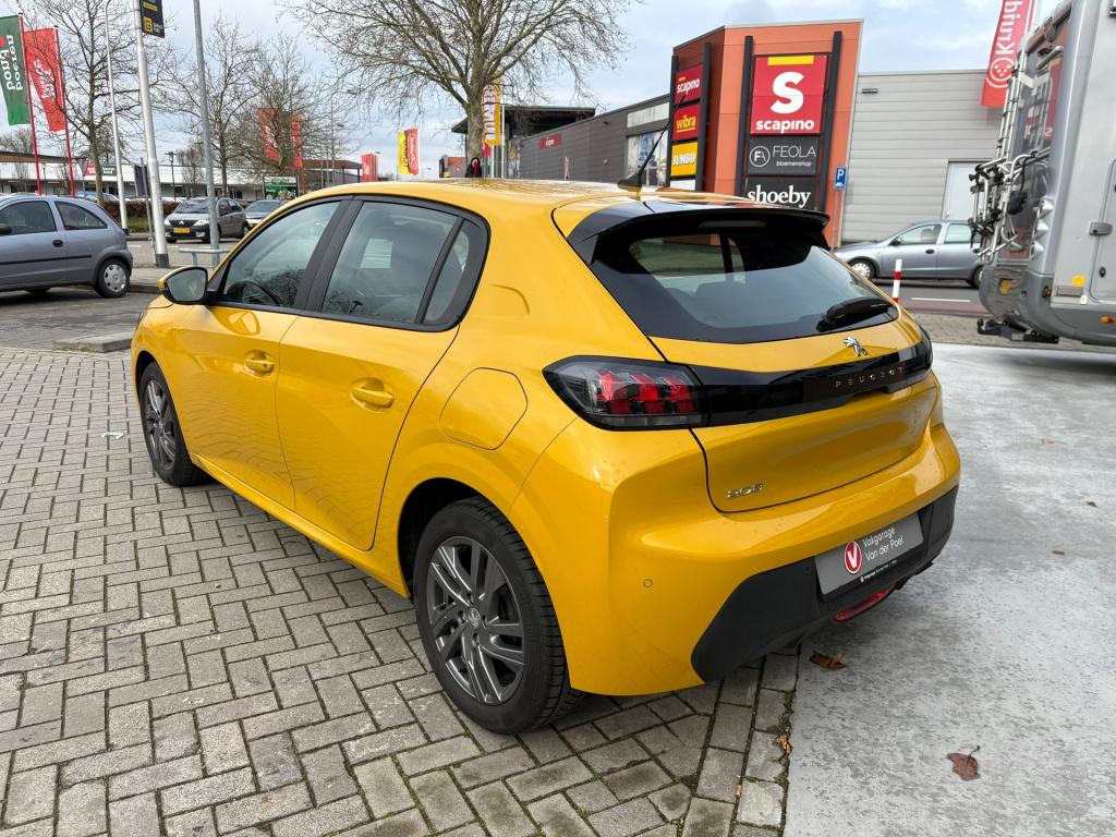 Peugeot 208 1.2 puretech blue lease active