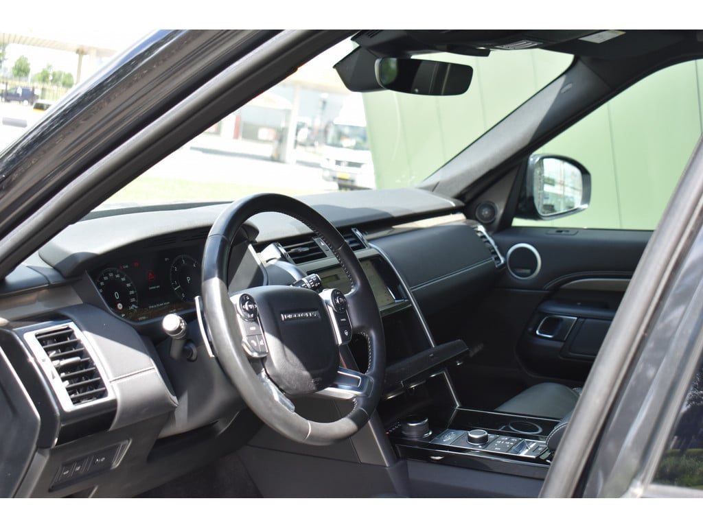 Land Rover Discovery 3.0 td6 hse € 49.950 excl btw