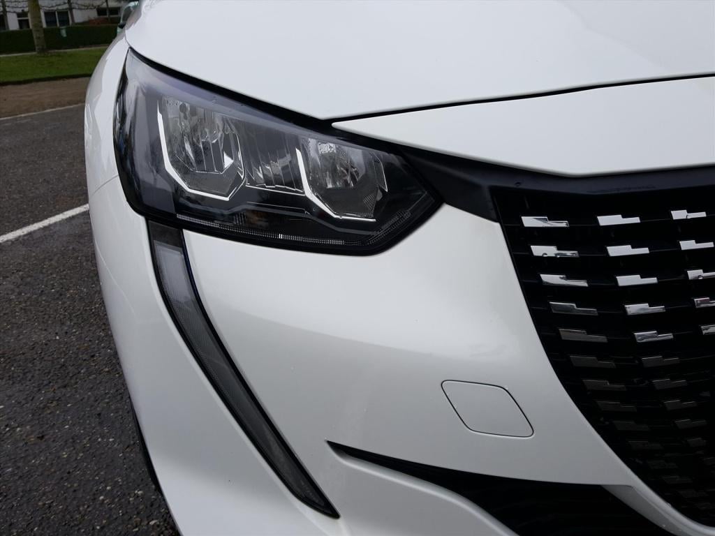 Peugeot 208 1.2 puretech 100pk allure pack navigatie | apple carplay & andr