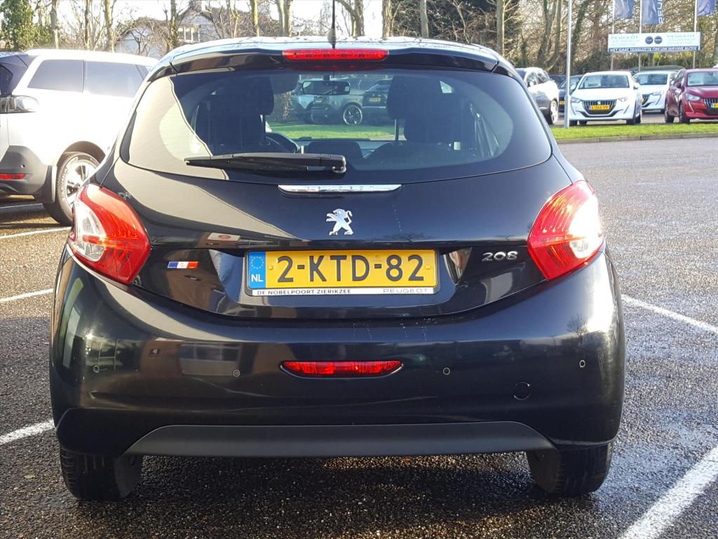 Peugeot 208 1.2 vti 82pk 5d urban soul navigatie | cruise control | airco |