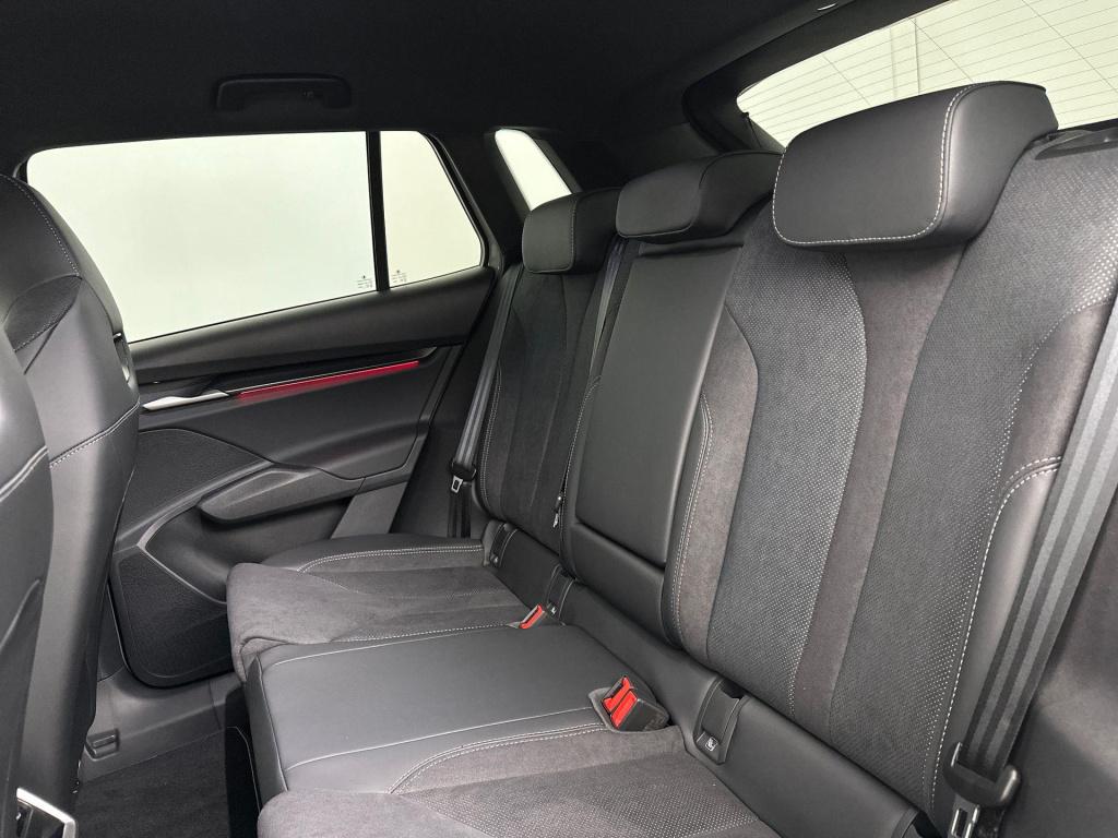 Skoda Onbekend sportline elektromotor 150 kw / 204 pk suv elektri