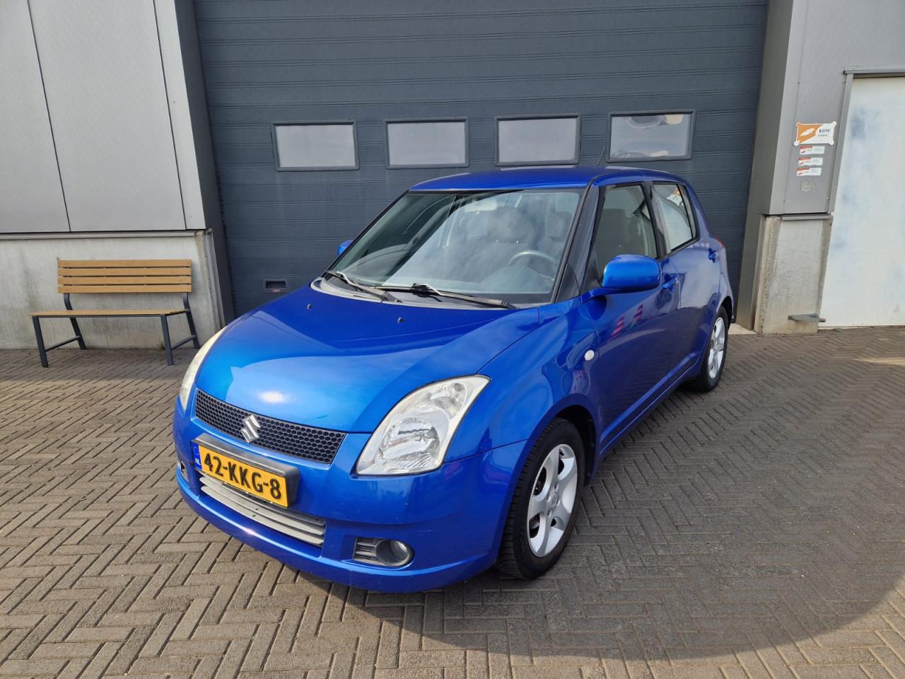 TE KOOP SUZUKI SWIFT 1.3 GLX MET KLIMAAT CONTROL 2250,- EURO