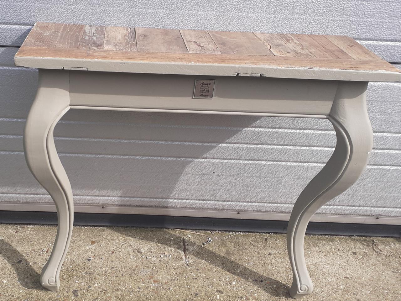 3 x Side-Table & Side Table op 2 poten