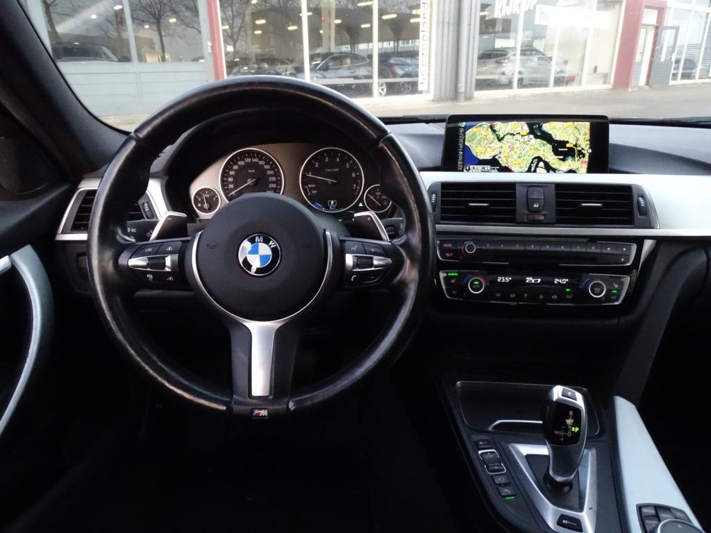 BMW 3-serie 330e luxury