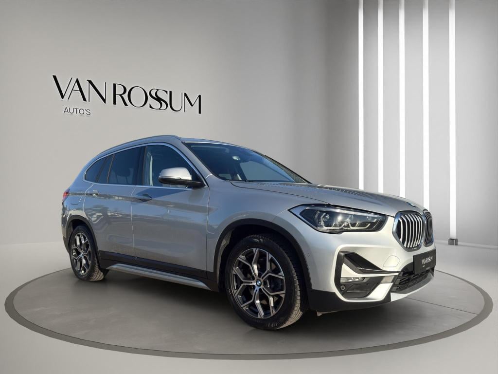 BMW X1 xdrive25e high executive x-line panorama | leder | sportstoelen | le