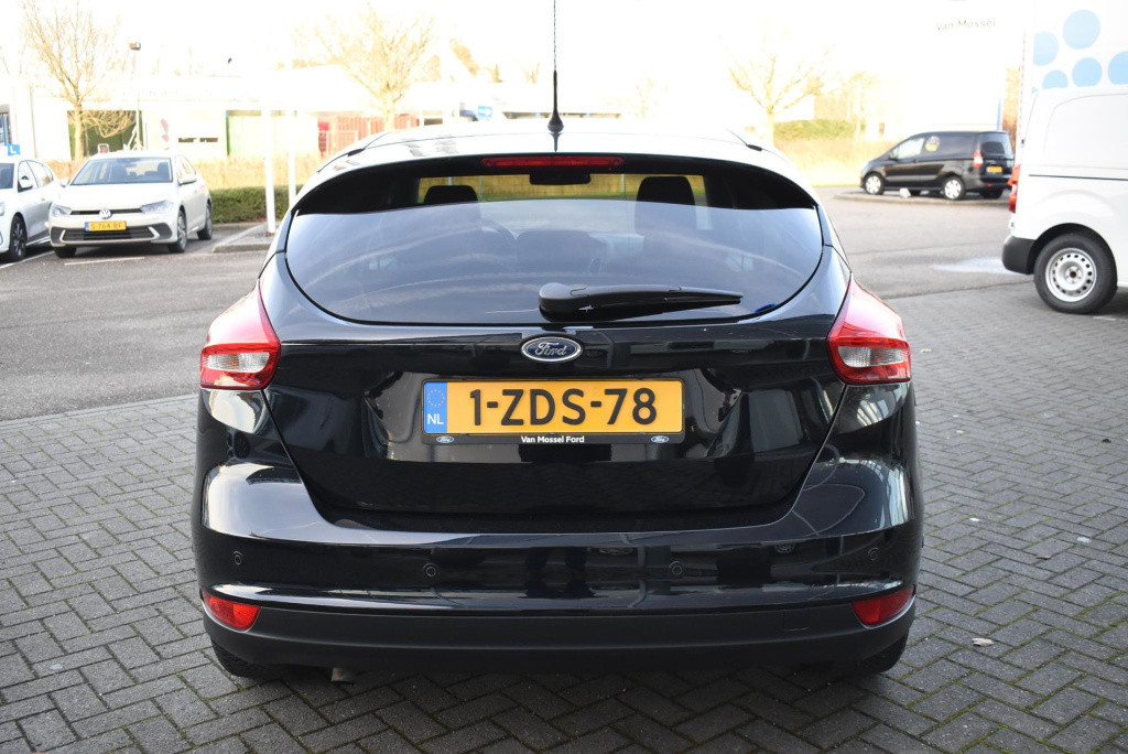 Ford Focus 1.0 titanium edition | climate control | cruise control | parkee