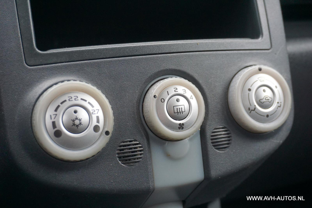 Mitsubishi Colt 1.3 invite+