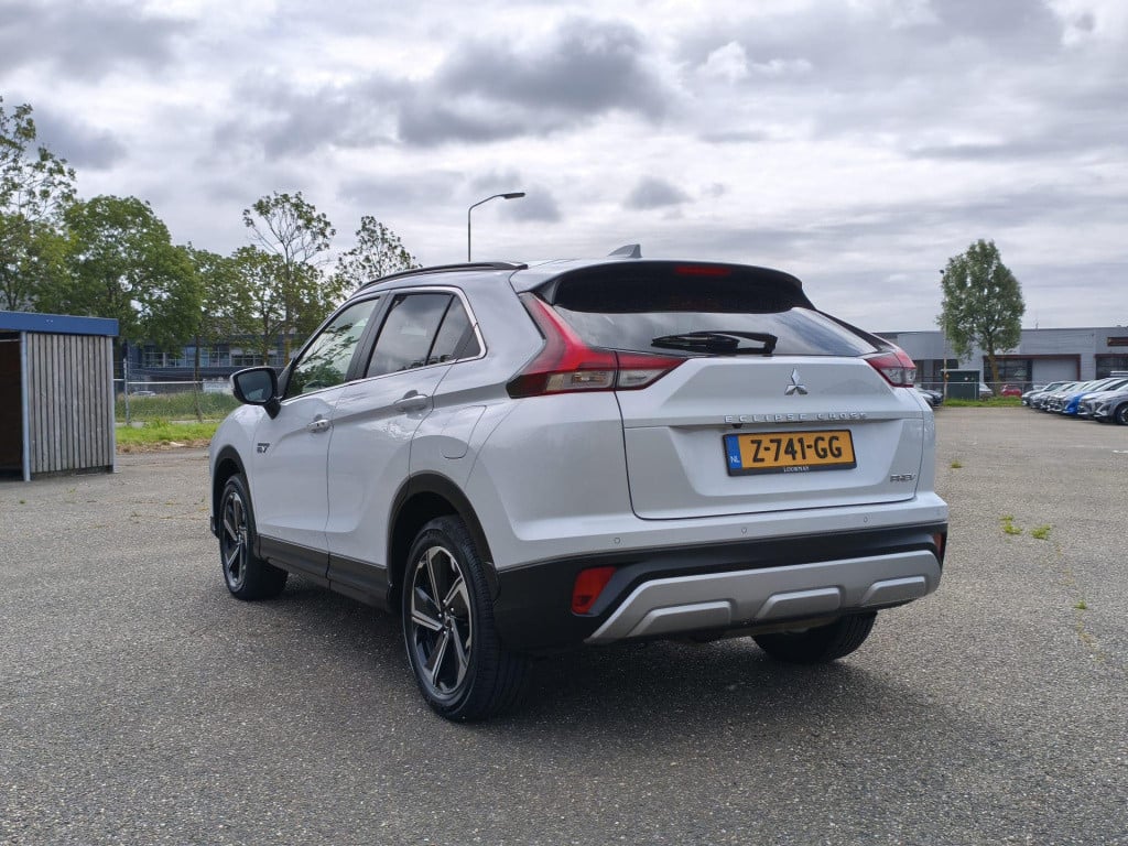 Mitsubishi Eclipse Cross 2.4 phev intense+