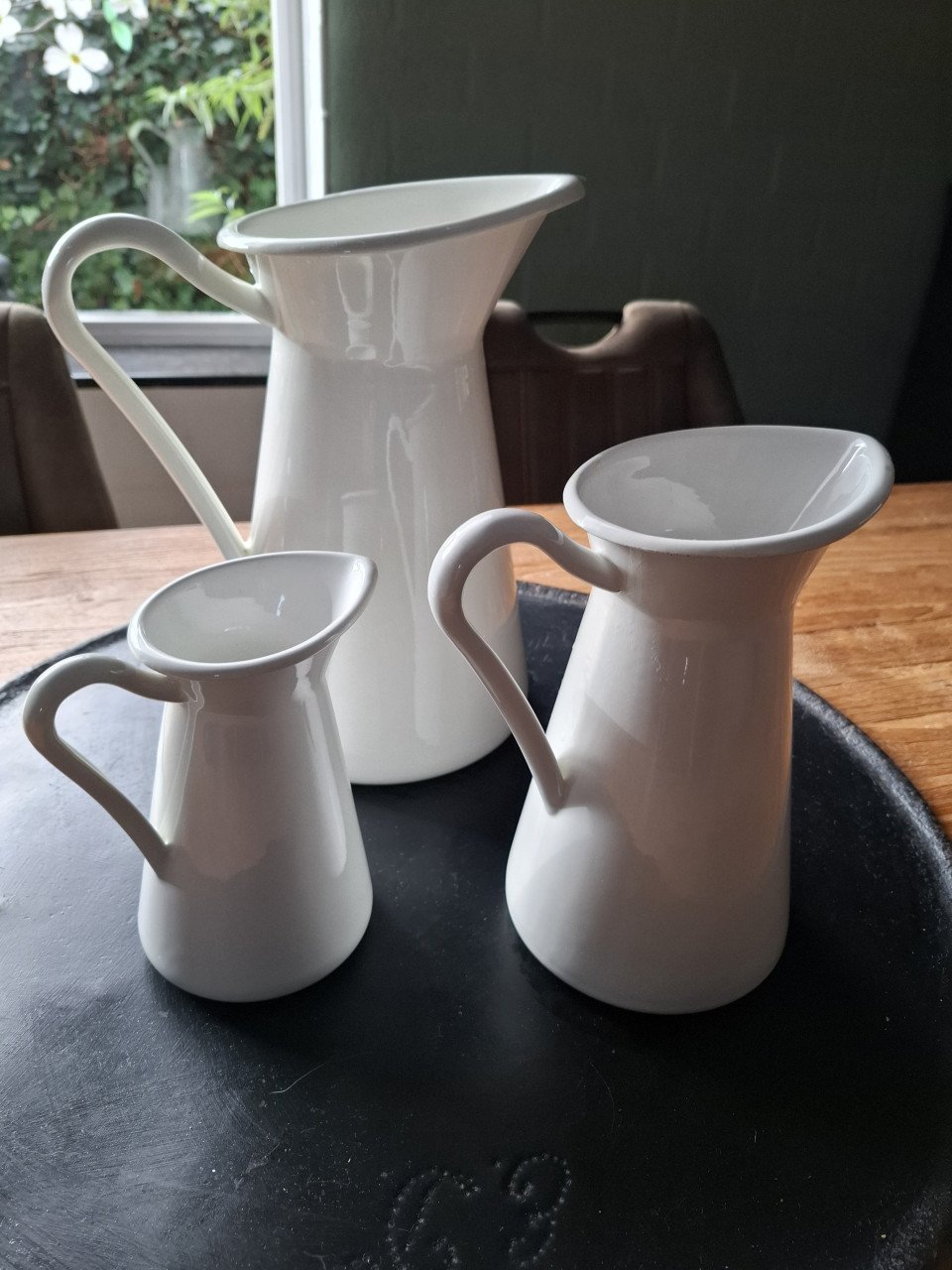 Set van 3 emaille kannen