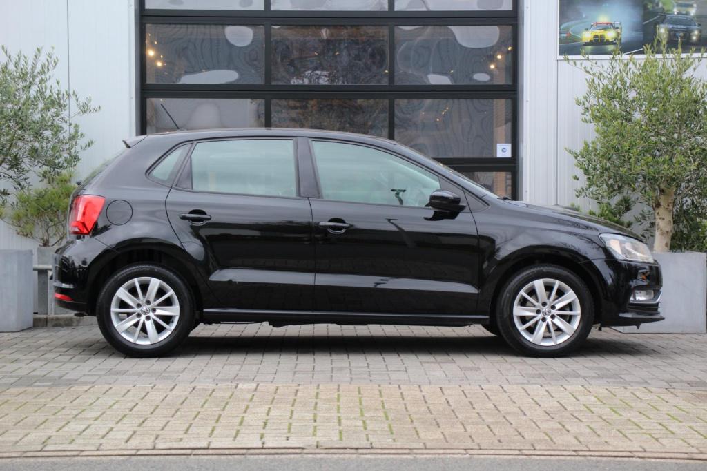 Volkswagen Polo 1.0 mpi comfortline - 5drs - stoel verwarming - pdc rondom 