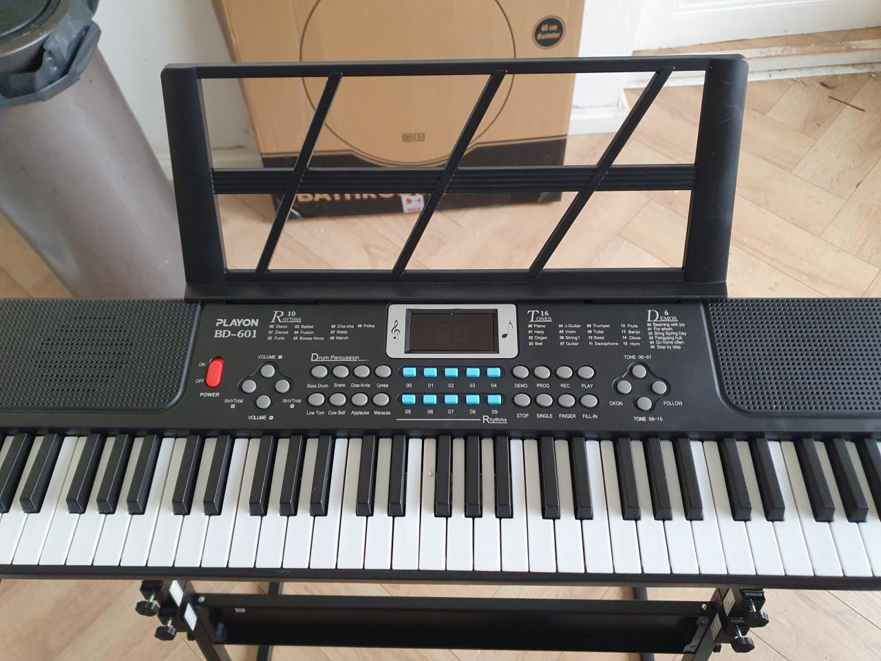 PlayOn keyboard met standaard + microfoon | zgan