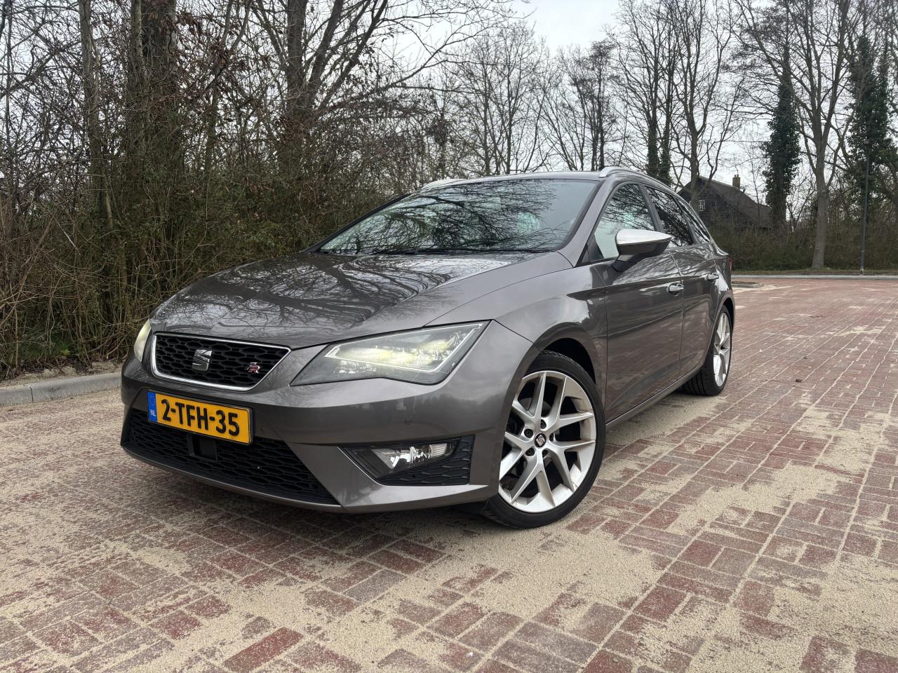 SEAT Leon FR First Edition 1.4 TSI (2014)