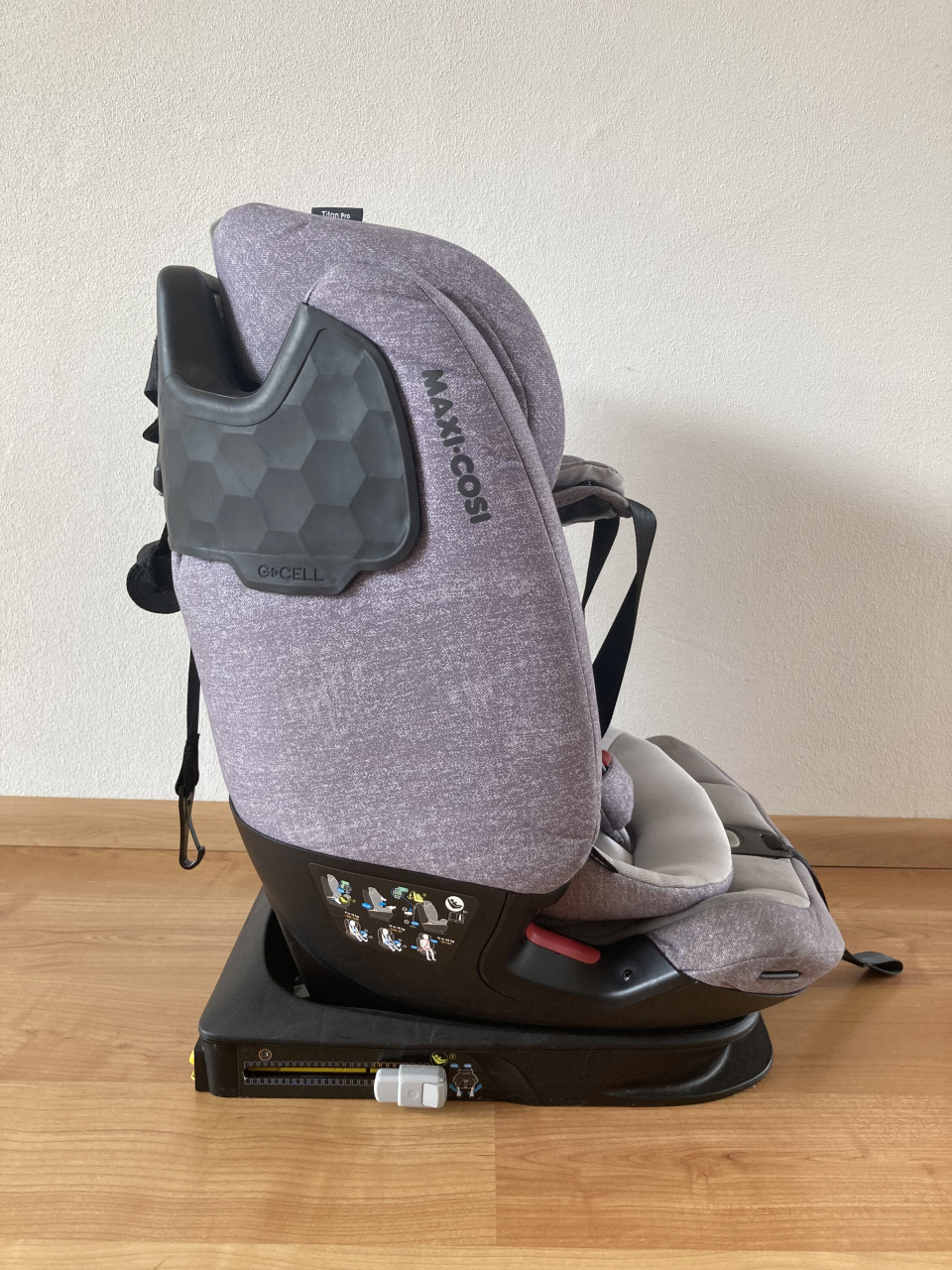 Maxi Cosi Titan Pro kinderstoel grijs