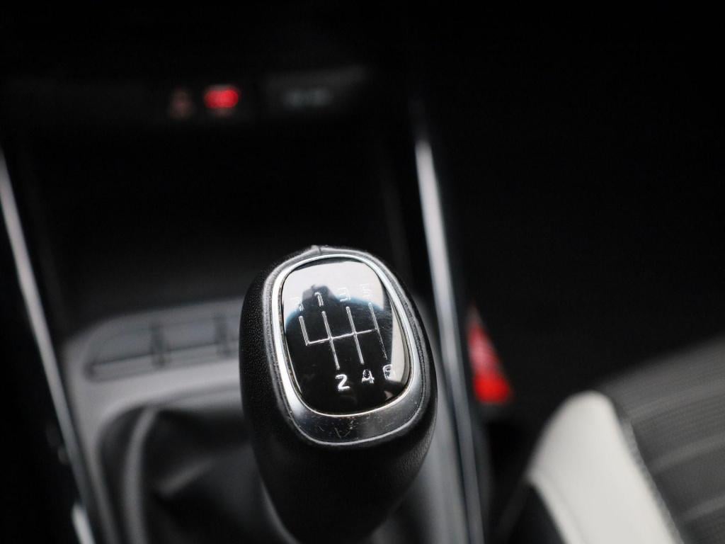 Kia Stonic 1.0 t-gdi mhev black edition | navigatie | apple carplay / andro