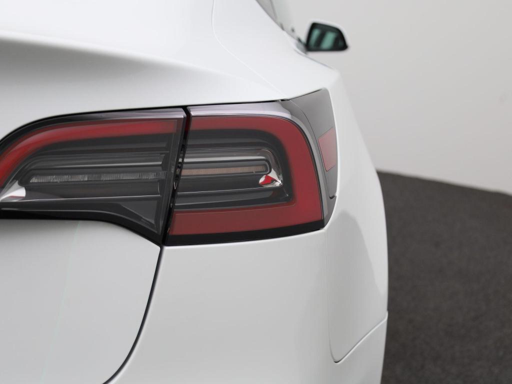Tesla Model 3 standard rwd plus 60 kwh | automaat | panorama dak | stoel ve