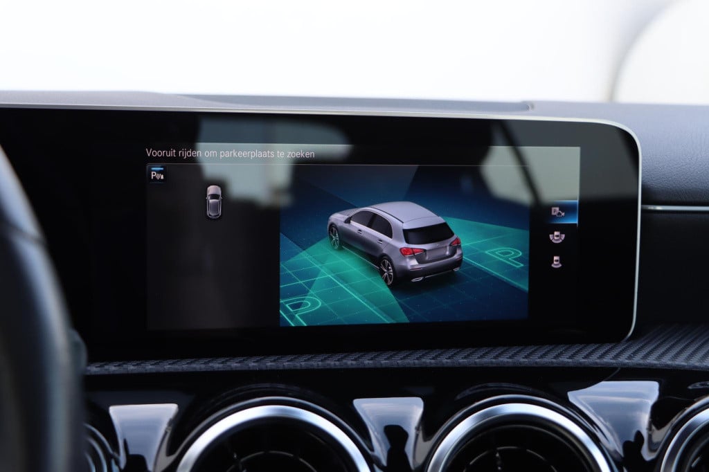 Mercedes-Benz A-Klasse 200 business solution plus upgrade