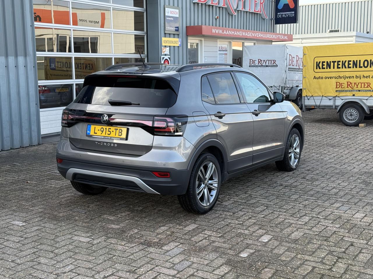 Volkswagen T-Cross - 1.5 TSI Style Business R