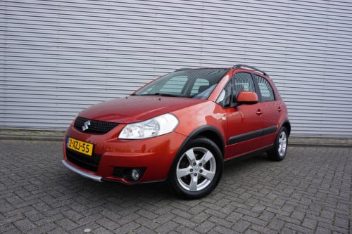 Suzuki Sx4 1.6 comfort airco / navi / parkeers. / elektr. ramen