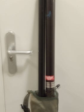 2 vaste hengels  1 telescoop + molen