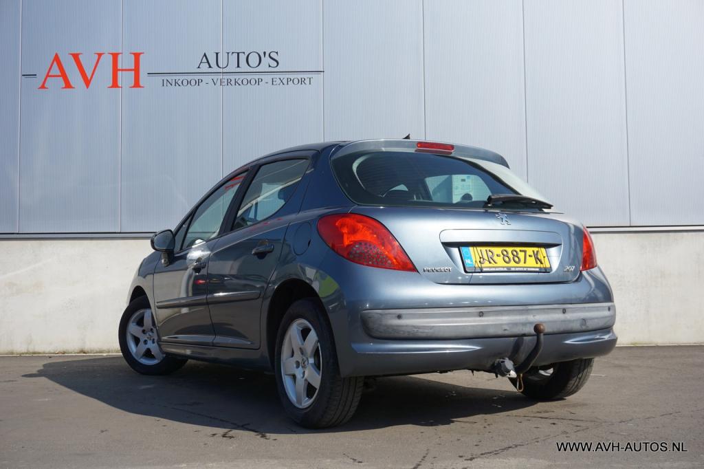 Peugeot 207 1.4-16v xr