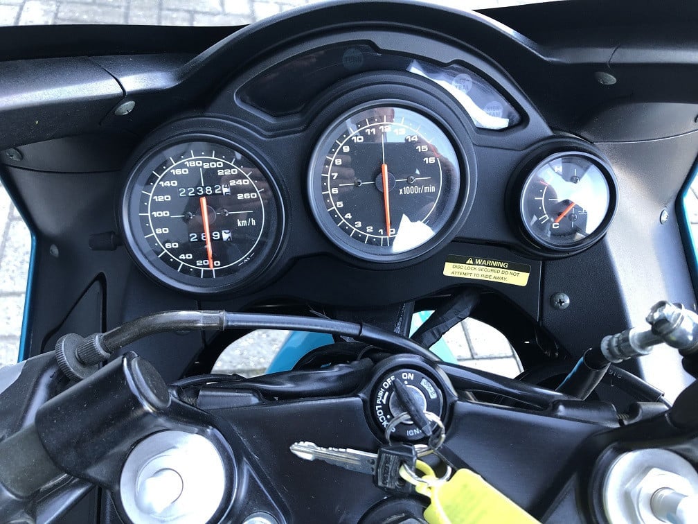 Suzuki RF600R uit 1997 met slechts 22 dkm, absolute nieuwstaat! €1750,-