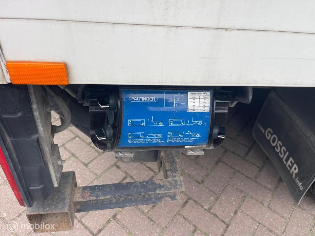 Mercedes-Benz Sprinter 5-t vrachtwagen/chassis bloemenwagen